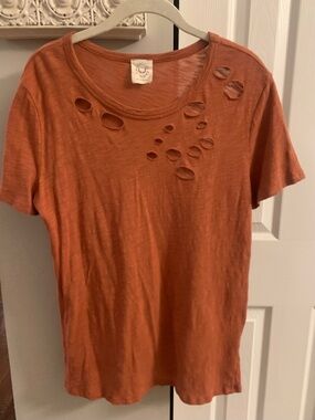 Fantastic Fawn Distressed Rust Women's Top - M